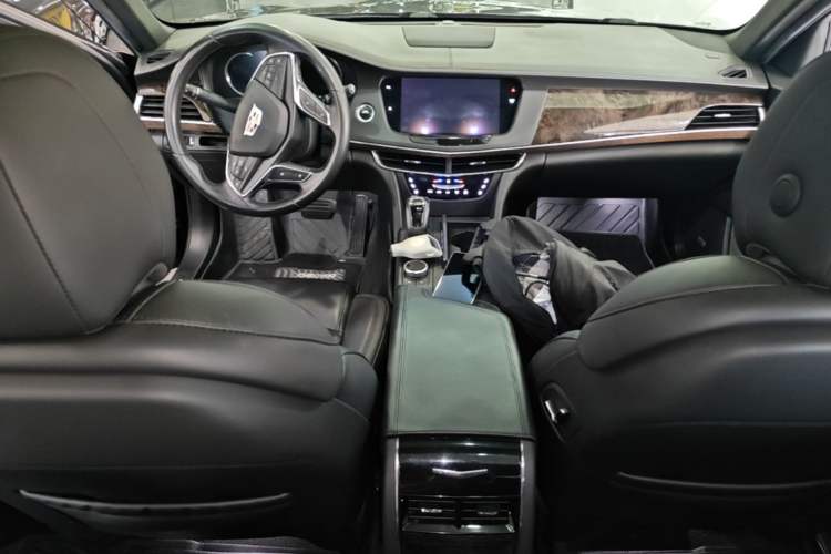 Used Cadillac CT6 2019 28T Luxury Model Center Console