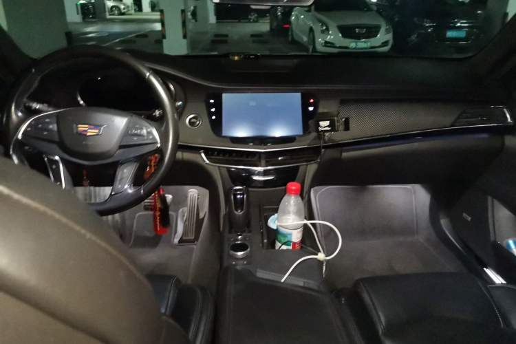 Used Cadillac CT6 2019 28T Leading Sport Model Center Console