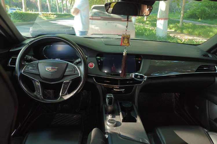 Used Cadillac CT6 2019 28T Leading Sport Model Center Console