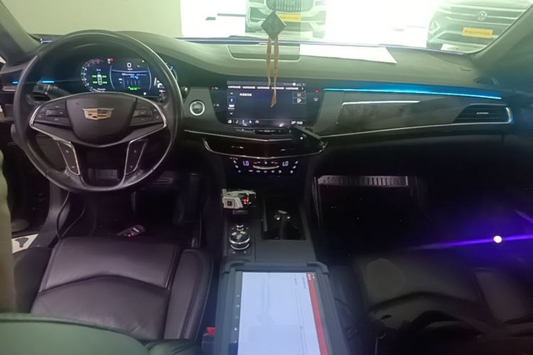 Used Cadillac CT6 2019 28T Luxury Model Center Console