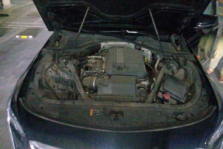 Used Cadillac CT6 2019 28T Fashion Edition Engine Bay