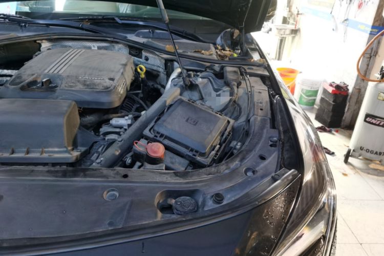 Used Cadillac CT6 2019 28T Fashion Edition Engine Bay Left