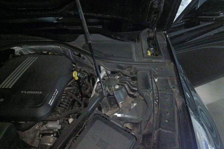 Used Cadillac CT6 2019 28T Leading Sport Model Engine Bay Left