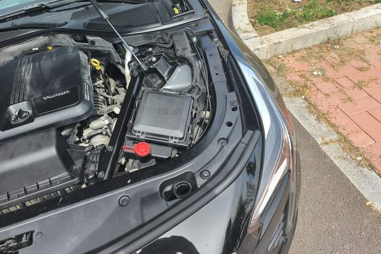 Used Cadillac CT6 2019 28T Fashion Edition Engine Bay Left