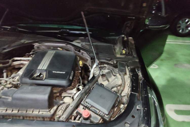Used Cadillac CT6 2019 28T Luxury Model Engine Bay Left