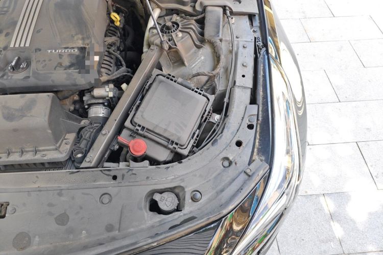 Used Cadillac CT6 2019 28T Luxury Model Engine Bay Left