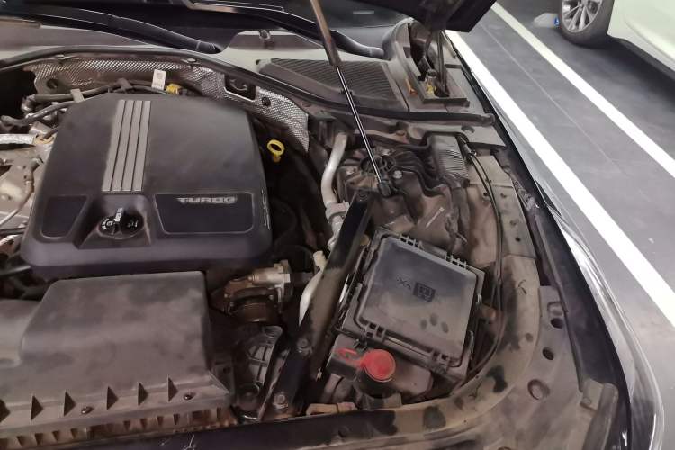 Used Cadillac CT6 2019 28T Fashion Edition Engine Bay Left