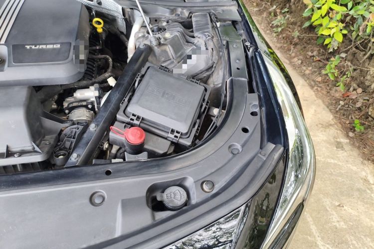 Used Cadillac CT6 2019 28T Luxury Model Engine Bay Left