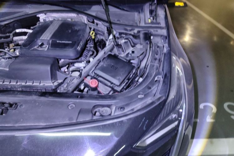 Used Cadillac CT6 2019 28T Luxury Model Engine Bay Left