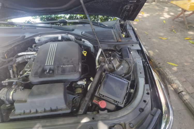 Used Cadillac CT6 2019 28T Fashion Edition Engine Bay Left