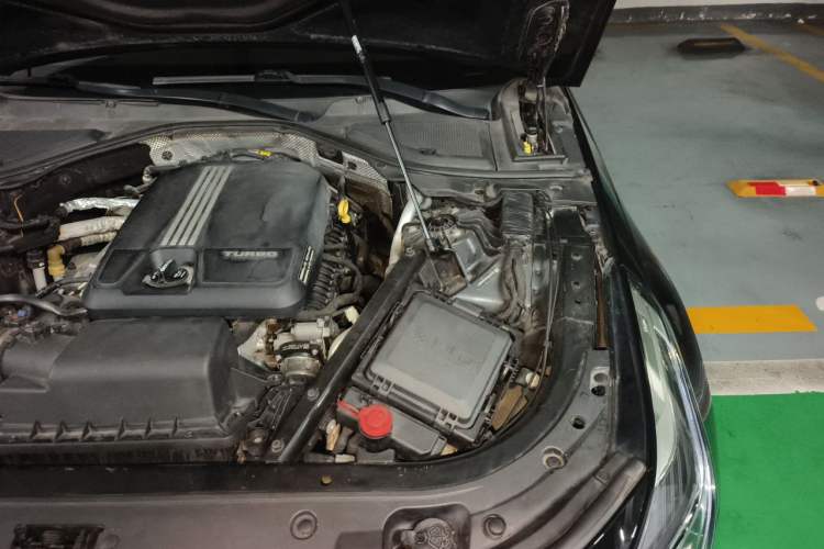 Used Cadillac CT6 2019 28T Luxury Model Engine Bay Left