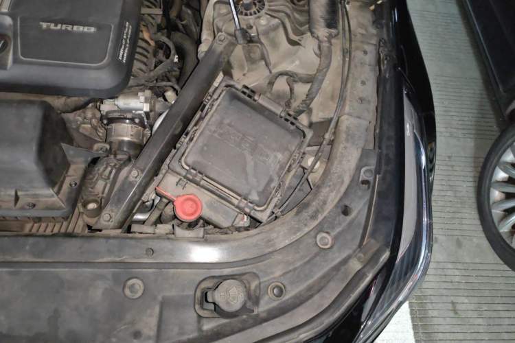Used Cadillac CT6 2019 28T Luxury Model Engine Bay Left
