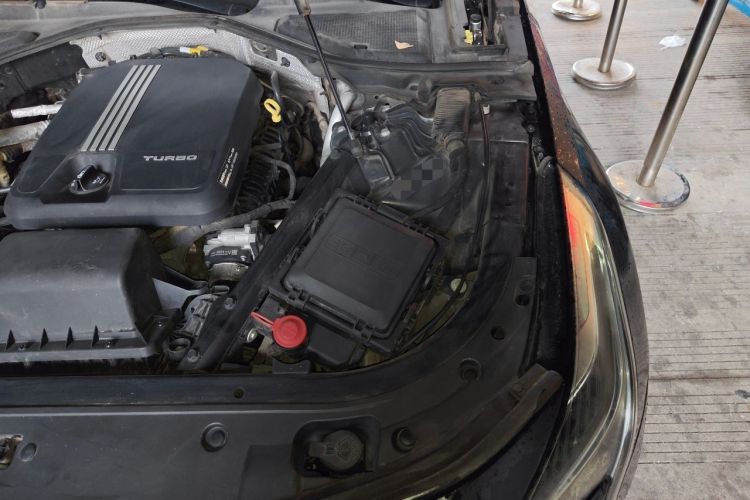 Used Cadillac CT6 2019 28T Fashion Edition Engine Bay Left
