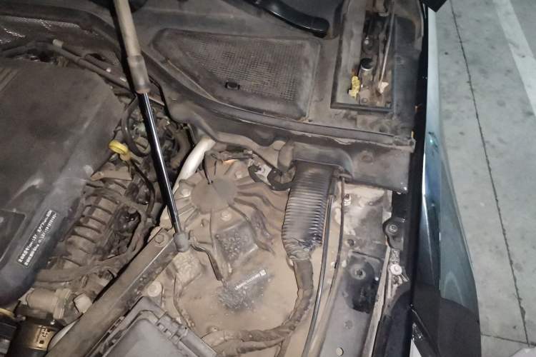 Used Cadillac CT6 2019 28T Leading Sport Model Engine Bay Left