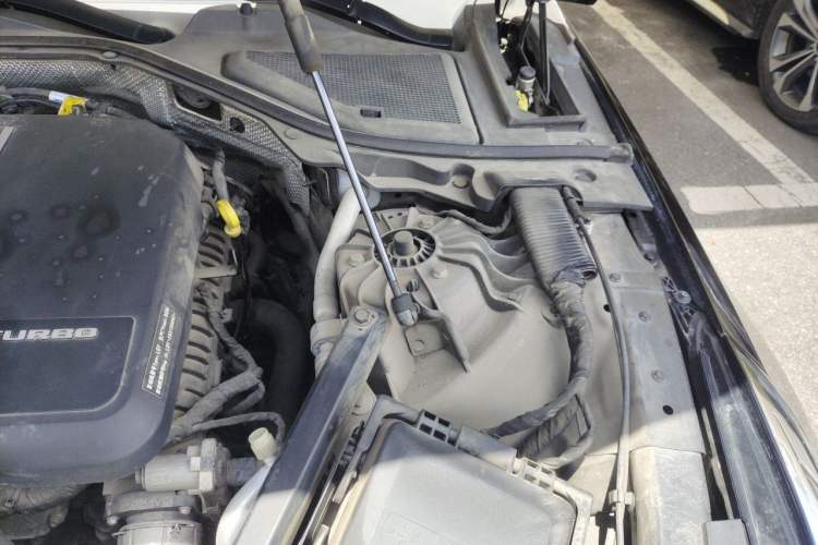 Used Cadillac CT6 2019 28T Fashion Edition Engine Bay Left