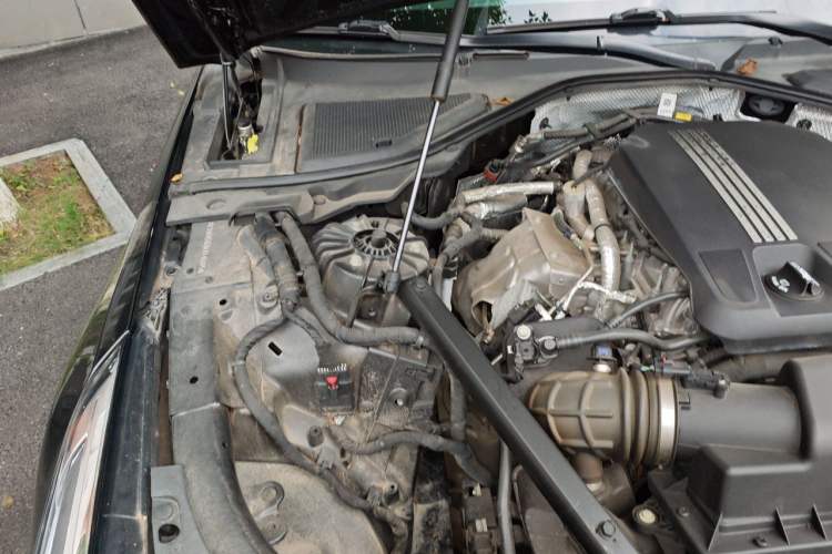 Used Cadillac CT6 2019 28T Luxury Model Engine Bay Right