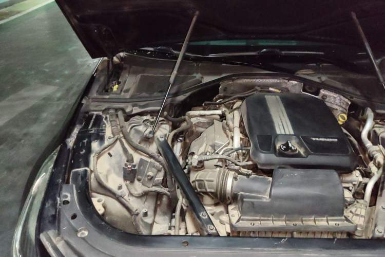 Used Cadillac CT6 2019 28T Luxury Model Engine Bay Right