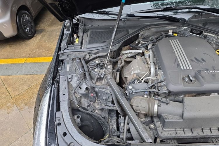 Used Cadillac CT6 2019 28T Luxury Model Engine Bay Right