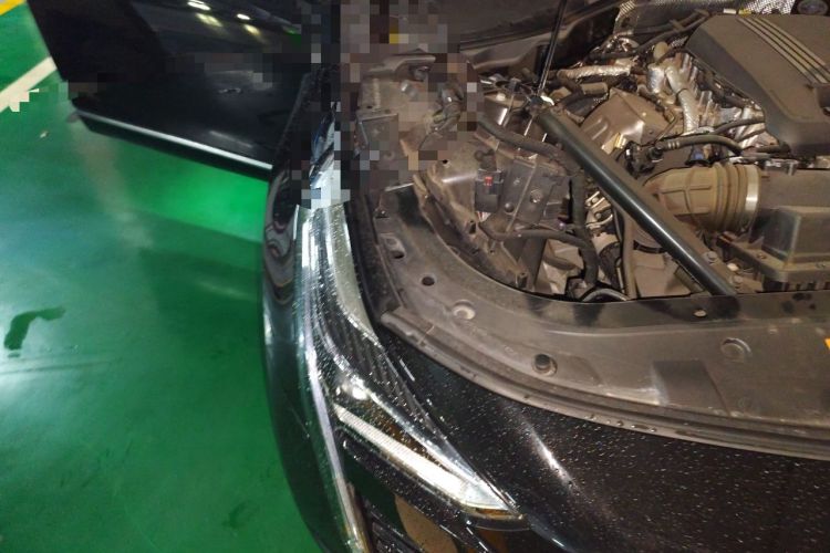 Used Cadillac CT6 2019 28T Fashion Edition Engine Bay Right