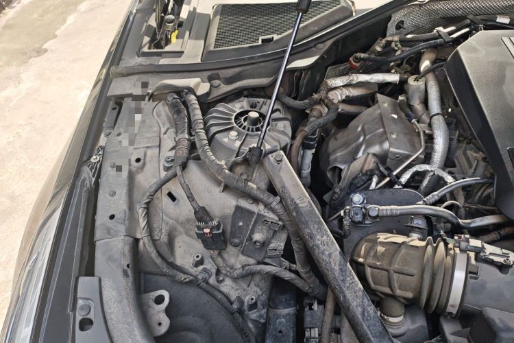 Used Cadillac CT6 2019 28T Fashion Edition Engine Bay Right