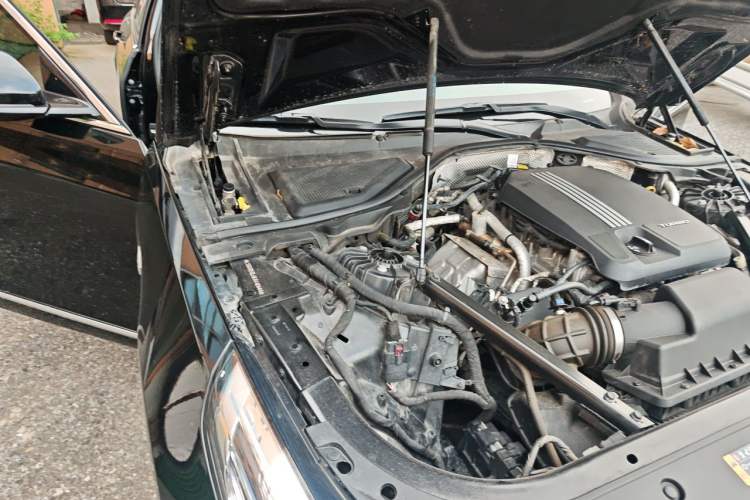 Used Cadillac CT6 2019 28T Elite Edition Engine Bay Right