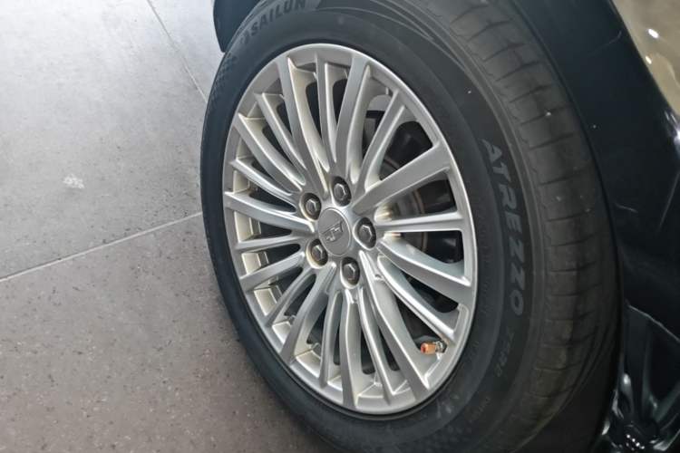 Used Cadillac CT6 2019 28T Luxury Model Exterior 5