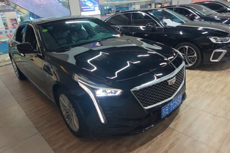 Used Cadillac CT6 2019 28T Luxury Model Front Right 45 Deg