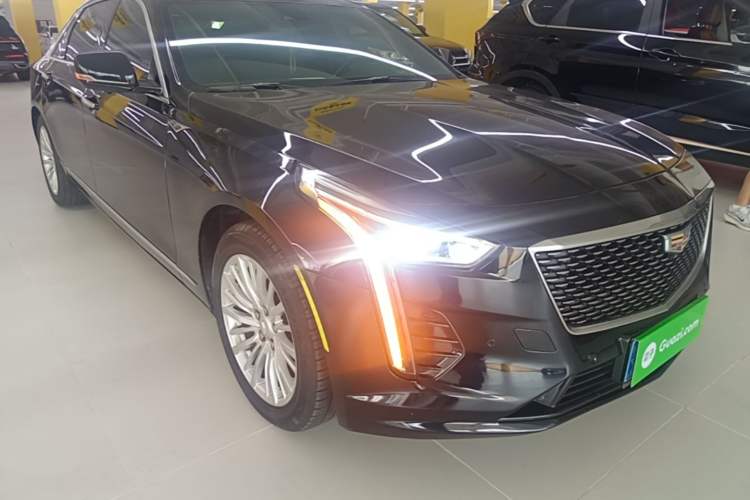 Used Cadillac CT6 2019 28T Luxury Model Front Right 45 Deg
