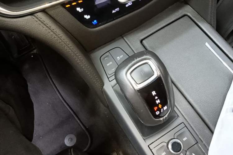 Used Cadillac CT6 2019 28T Luxury Model Gear Lever