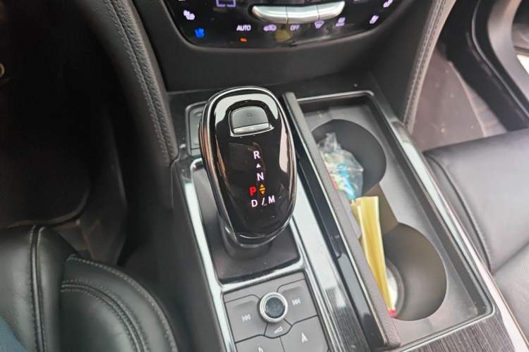 Used Cadillac CT6 2019 28T Luxury Model Gear Lever
