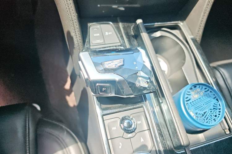 Used Cadillac CT6 2019 28T Luxury Model Gear Lever