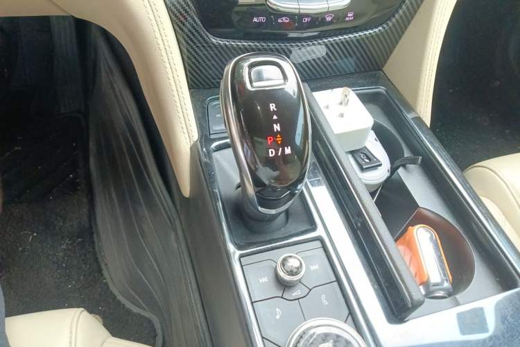 Used Cadillac CT6 2019 28T Fashion Edition Gear Lever