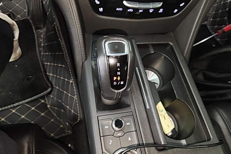 Used Cadillac CT6 2019 28T Luxury Model Gear Lever