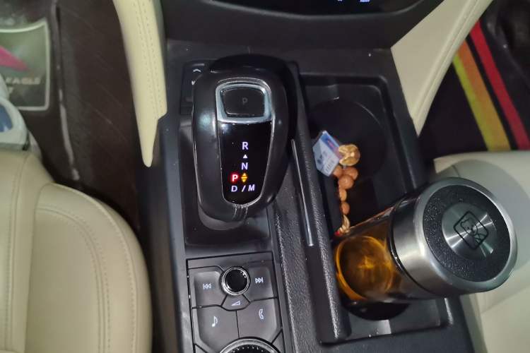 Used Cadillac CT6 2019 28T Fashion Edition Gear Lever