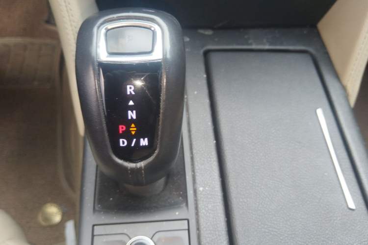 Used Cadillac CT6 2019 28T Fashion Edition Gear Lever