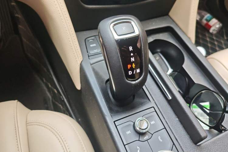 Used Cadillac CT6 2019 28T Fashion Edition Gear Lever