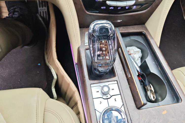 Used Cadillac CT6 2019 28T Fashion Edition Gear Lever