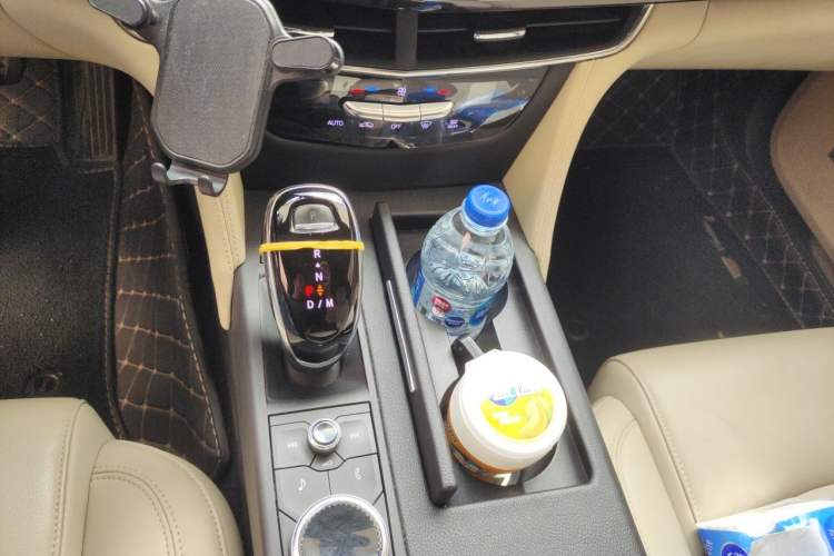 Used Cadillac CT6 2019 28T Fashion Edition Gear Lever