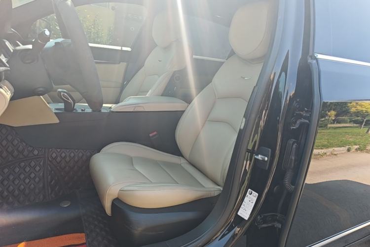 Used Cadillac CT6 2019 28T Fashion Edition Left Front Seat