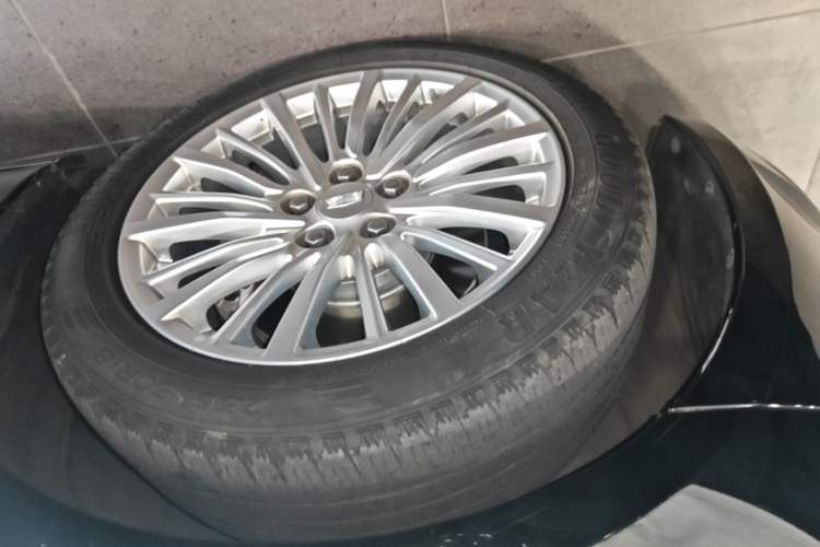 Used Cadillac CT6 2019 28T Luxury Model Left Front Wheel Hub