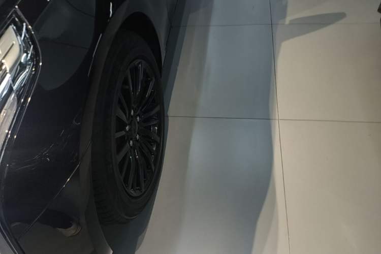 Used Cadillac CT6 2019 28T Luxury Model Left Front Wheel Hub