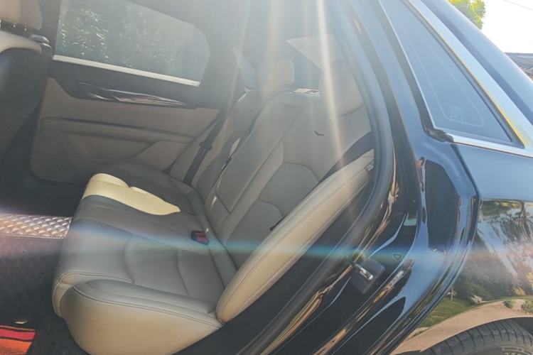 Used Cadillac CT6 2019 28T Fashion Edition Left Rear Seat