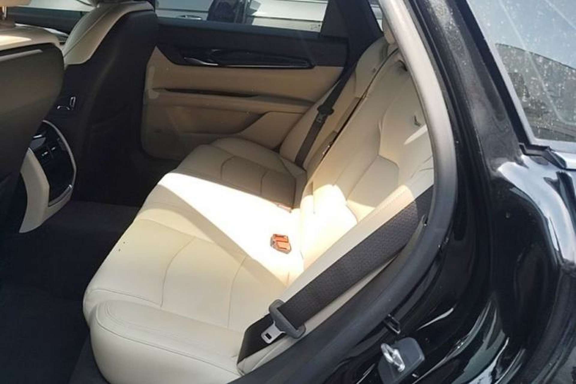 Used Cadillac CT6 2019 28T Fashion Edition Left Rear Seat