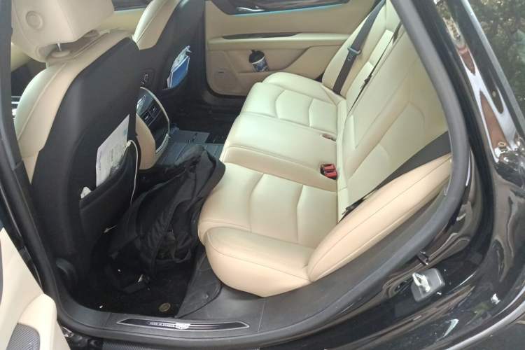 Used Cadillac CT6 2019 28T Fashion Edition Left Rear Seat