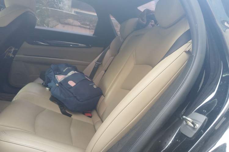 Used Cadillac CT6 2019 28T Fashion Edition Left Rear Seat