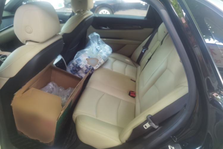 Used Cadillac CT6 2019 28T Fashion Edition Left Rear Seat