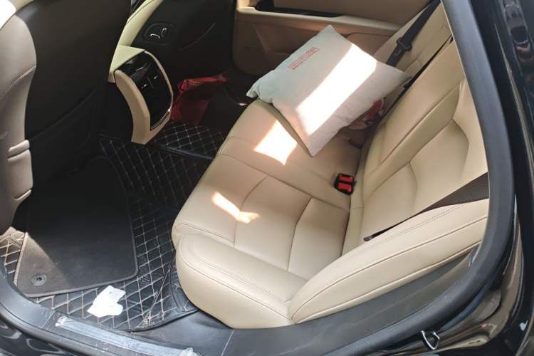 Used Cadillac CT6 2019 28T Fashion Edition Left Rear Seat