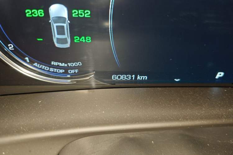 Used Cadillac CT6 2019 28T Luxury Model Odometer Close Up