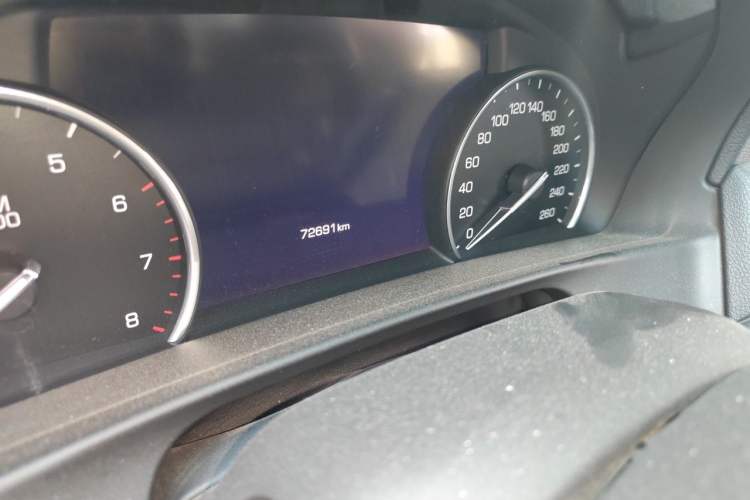 Used Cadillac CT6 2019 28T Fashion Edition Odometer Close Up