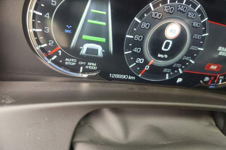Used Cadillac CT6 2019 28T Luxury Model Odometer Close Up